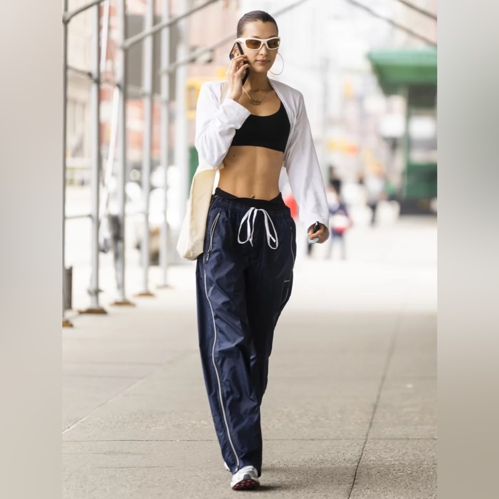 High waist navy nylon Nike track pants with leg logo M